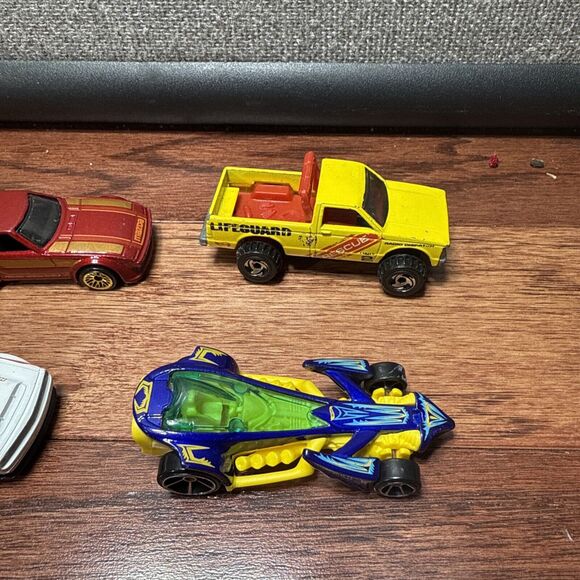 Lot of 9 - Mattel Hot Wheels Diecast Vehicle Cars Loose - Picture 9 of 12